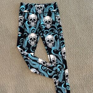 Skull Print Leggings - Black and Blue